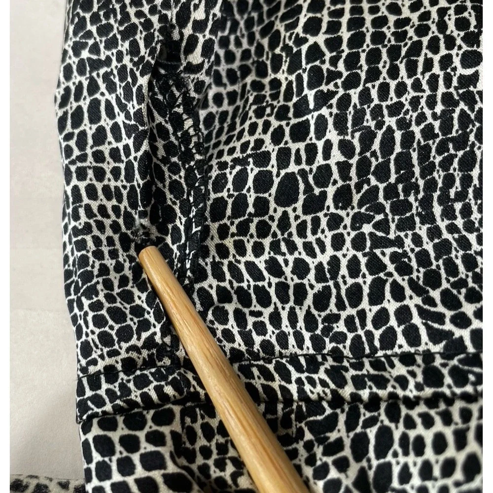 Silk Wrap Dress Reptile Print Silver Gray Black Studio 148 New York SZ 10 - Picture 11 of 11